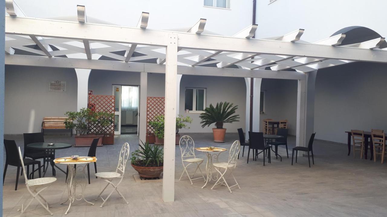 Hotel Chiostro Delle Cererie Matera Exterior foto
